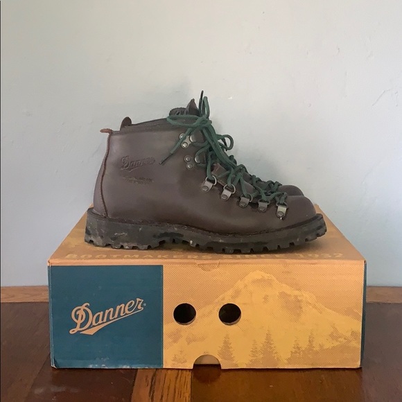 danner light ii dark brown